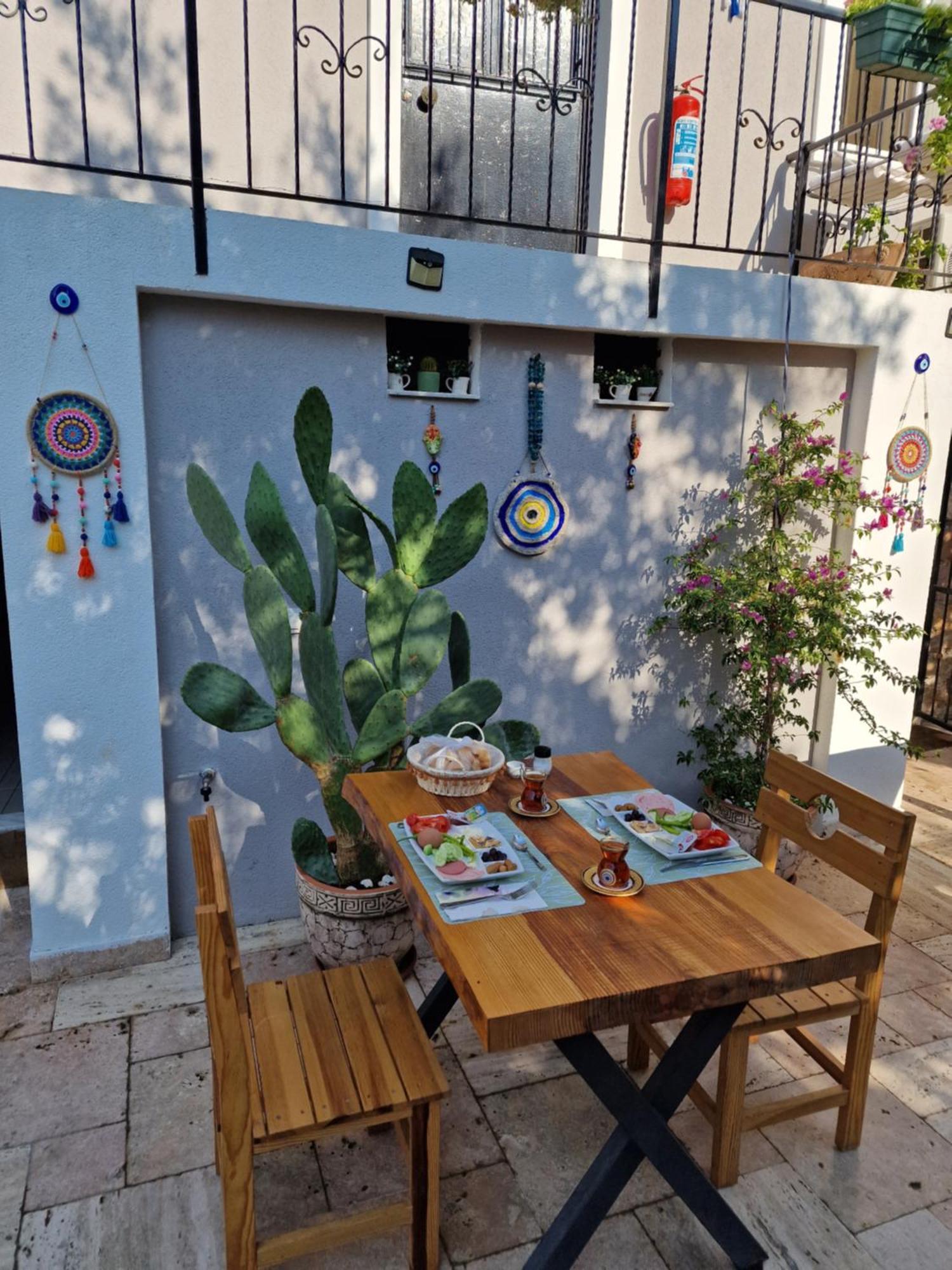 Otelia Pansiyon Ayvalik Luaran gambar
